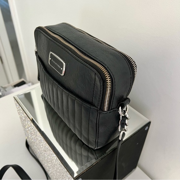 B.Makowsky Woman’s Leather Crossbody Bag - Picture 5 of 10